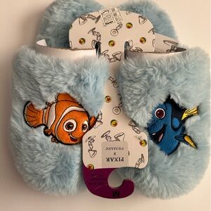 Disney Nemo & dory slippers women’s medium 7/8 nwt